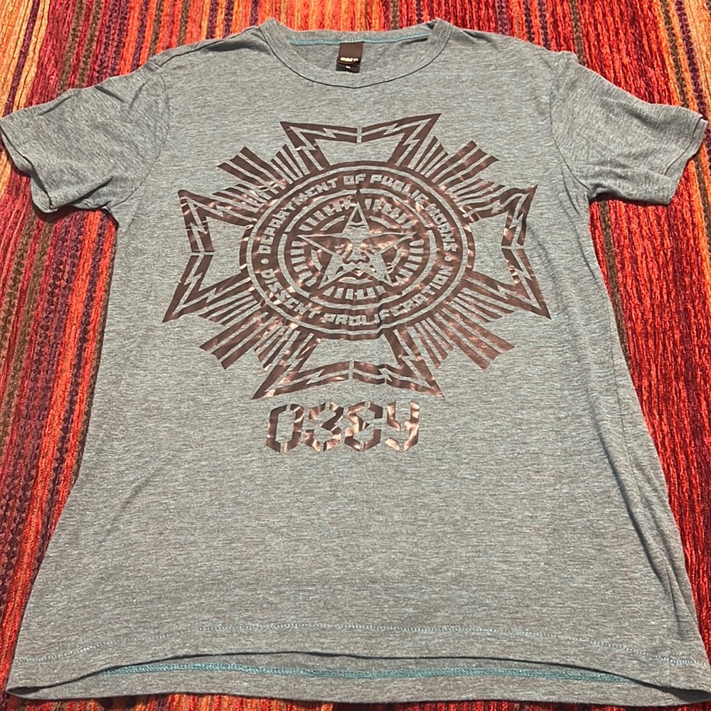 Men’s Medium Obey shirt, like new